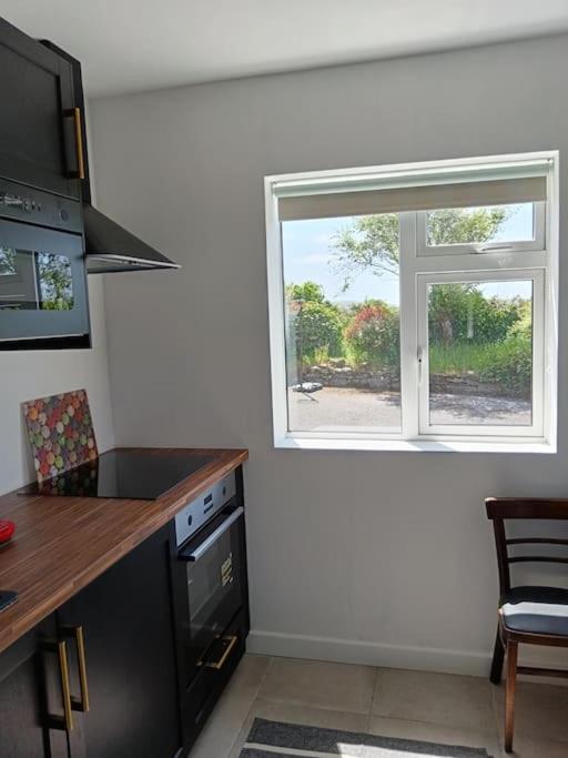 Appartement Dingle Escape -2 Bed -Sleeps 4 Extérieur photo