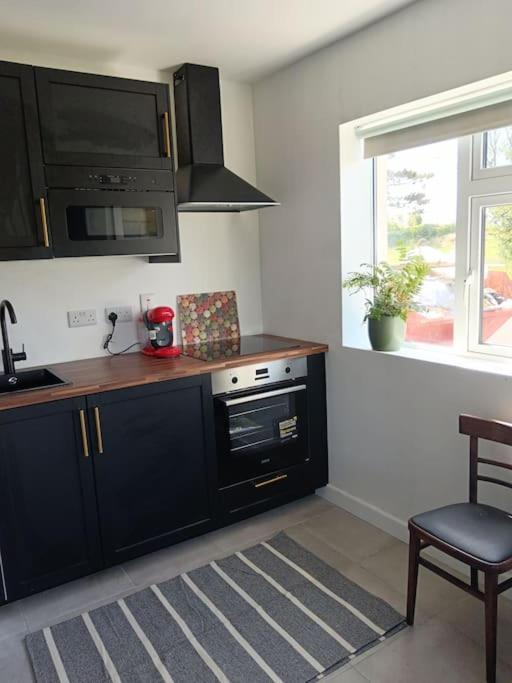 Appartement Dingle Escape -2 Bed -Sleeps 4 Extérieur photo